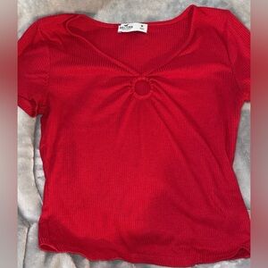 Medium red Hollister top in pretty nice condition worn a few times.